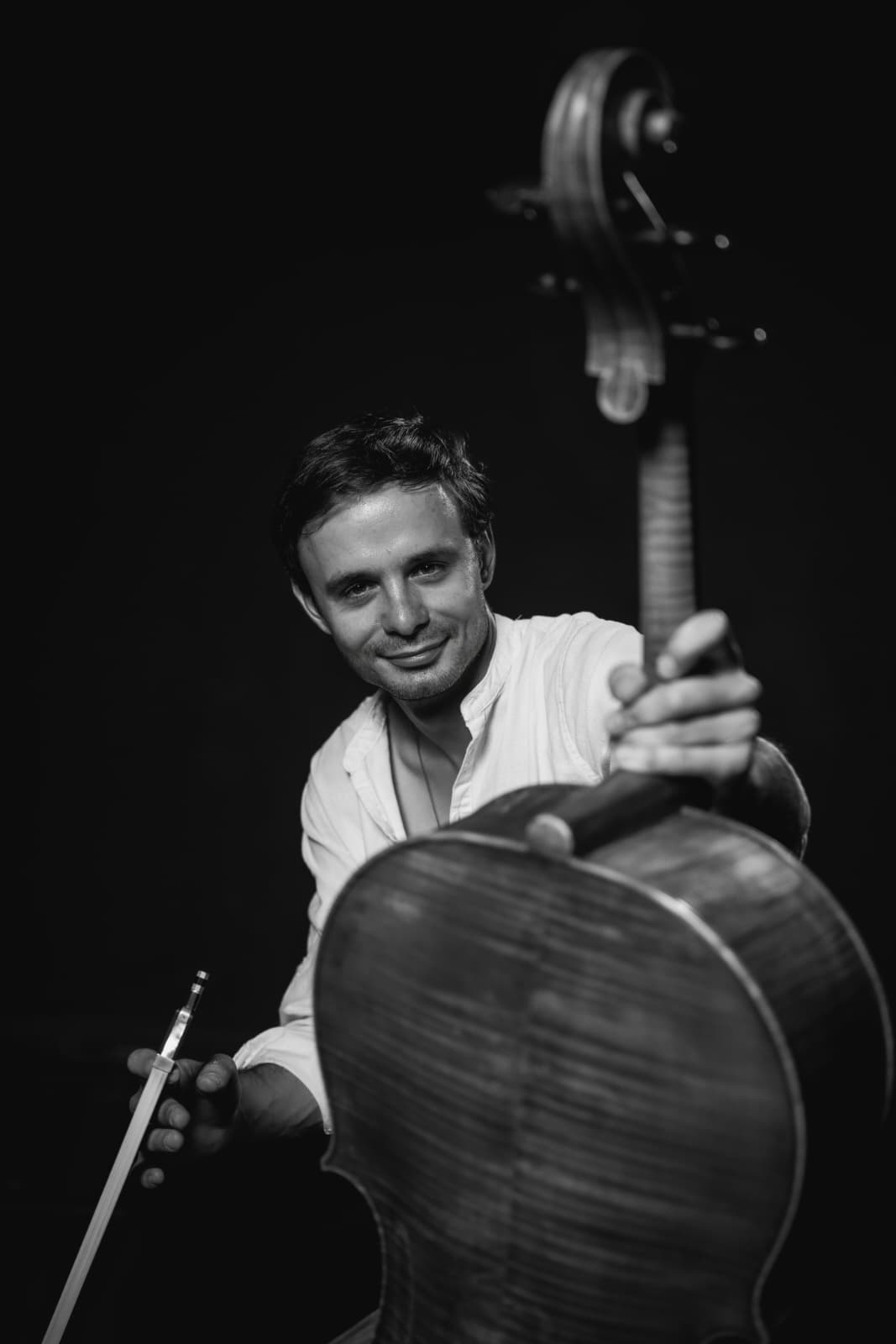 Portret — Radu Croitoru
